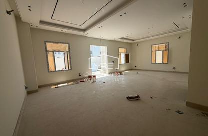 Villa - 7 - 7+ for sale in Al Wukair - Al Wukair - Al Wakra