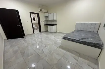 Apartment - Studio - 1 Bathroom for rent in Al Gharrafa - Al Gharrafa - Doha