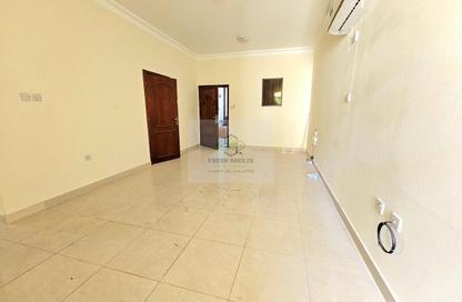 Apartment - 3 Bedrooms - 3 Bathrooms for rent in Bin Omran - Fereej Bin Omran - Doha Apartment - 3 Bedrooms - 3 Bathrooms for rent in Bin Omran - Fereej Bin Omran - Doha