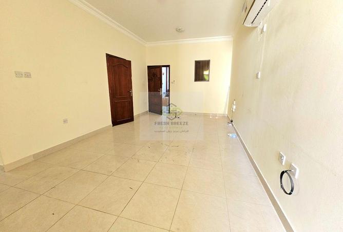 58521593 - Property Image 2