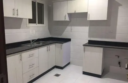 شقة - 2 غرف نوم - 3 حمامات للايجار في شارع نجمه - نجمة - الدوحة شقة - 2 غرف نوم - 3 حمامات للايجار في شارع نجمه - نجمة - الدوحة