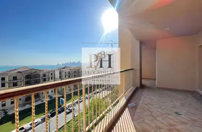 Apartment - 2 Bedrooms - 3 Bathrooms for rent in Tower 28 - Porto Arabia - The Pearl Island - Doha