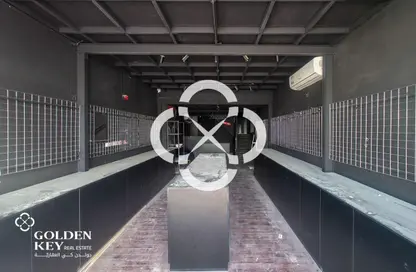 Shop - Studio for rent in Al Duhail - Al Duhail - Doha