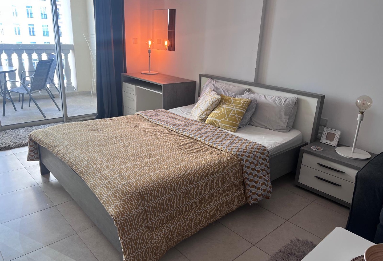 Furnished Studio Apartment | Bills Included | thumbnail 9