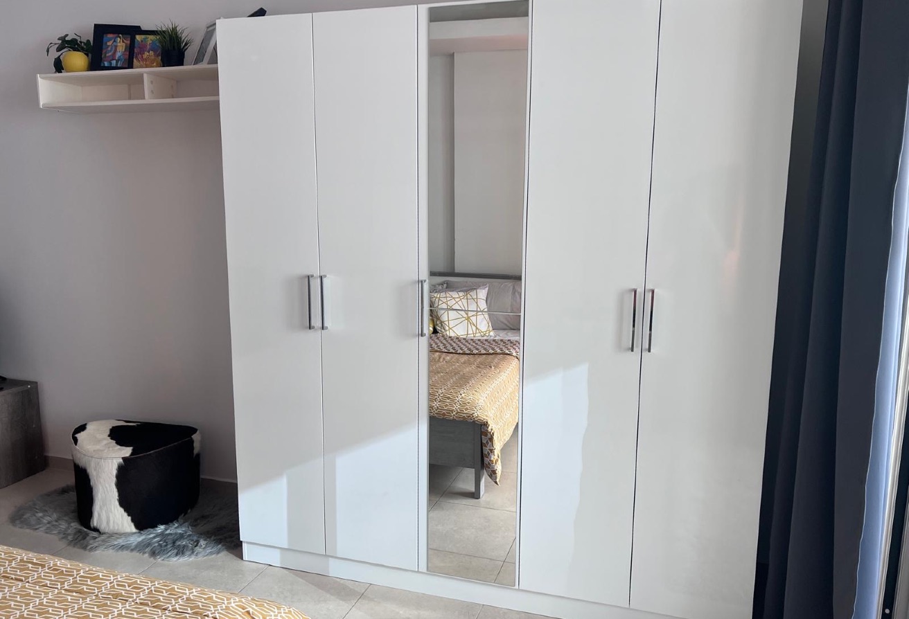 Furnished Studio Apartment | Bills Included | thumbnail 13