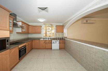 Villa - 5 - 5 for rent in Al Gharrafa - Al Gharrafa - Doha