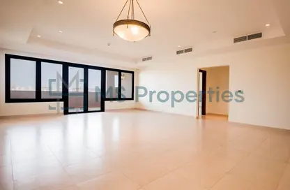 Apartment - 3 Bedrooms - 5 Bathrooms for rent in East Porto Drive - Porto Arabia - The Pearl Island - Doha