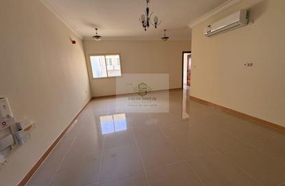 Apartment - 2 Bedrooms - 2 Bathrooms for rent in Al Mansoura - Al Mansoura - Doha