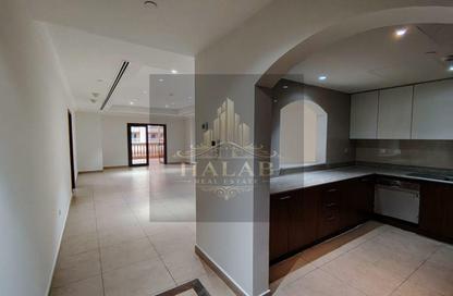 Apartment - 1 Bedroom - 2 Bathrooms for rent in East Porto Drive - Porto Arabia - The Pearl Island - Doha
