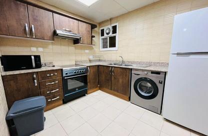 Apartment - 2 Bedrooms - 2 Bathrooms for rent in Al Nasr Street - Al Nasr - Doha
