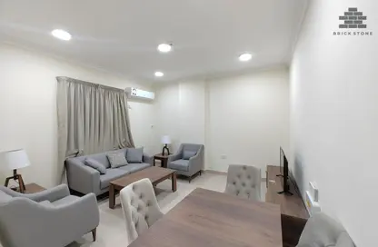 Apartment - 2 Bedrooms - 2 Bathrooms for rent in Muntazah 13 - Al Muntazah - Doha