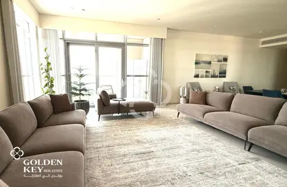 Apartment - 2 Bedrooms - 3 Bathrooms for sale in Seef Lusail Tower 1 - Seef Lusail - Lusail City - Lusail