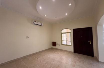 Villa - 4 - 5 for rent in Al Nuaija Street - Al Nuaija - Doha
