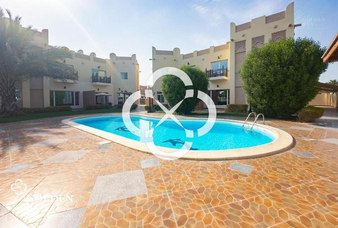 53144089 - Property Image 3