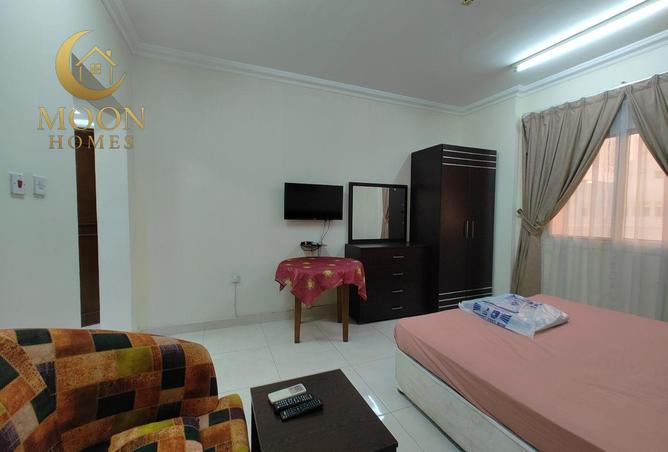 996311 - Property Image 2