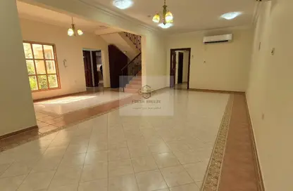 Villa - 4 Bedrooms - 4 Bathrooms for rent in Old Airport Road - Old Airport Road - Doha