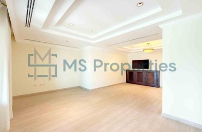 Apartment - 1 Bedroom - 2 Bathrooms for rent in East Porto Drive - Porto Arabia - The Pearl Island - Doha Apartment - 1 Bedroom - 2 Bathrooms for rent in East Porto Drive - Porto Arabia - The Pearl Island - Doha