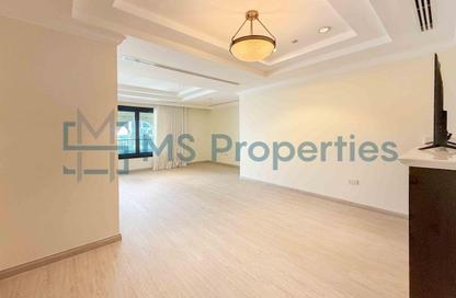 Apartment - 1 Bedroom - 2 Bathrooms for rent in East Porto Drive - Porto Arabia - The Pearl Island - Doha Apartment - 1 Bedroom - 2 Bathrooms for rent in East Porto Drive - Porto Arabia - The Pearl Island - Doha