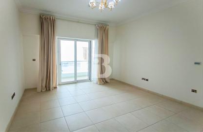Apartment - 2 Bedrooms - 3 Bathrooms for rent in Marina Tower 02 - Marina District - Lusail