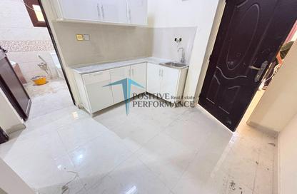 Apartment - 1 Bedroom - 1 Bathroom for rent in Wadi Al Shaheeniya Street - Ain Khaled - Doha