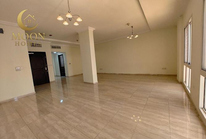 54196997 - Property Image 2