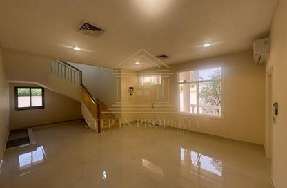 Compound - 4 Bedrooms - 5 Bathrooms for rent in Ramada Commercial Building - Al Rawabi Street - Al Muntazah - Doha