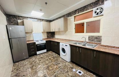 Apartment - 2 Bedrooms - 2 Bathrooms for rent in Fereej Bin Mahmoud North - Fereej Bin Mahmoud - Doha