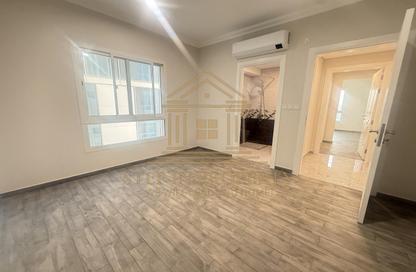 Apartment - 3 Bedrooms - 4 Bathrooms for rent in Musheireb Apartments - Musheireb - Doha