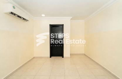 Villa - 5 - 5 for sale in Umm Salal Ali - Umm Salal Ali - Doha