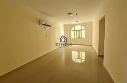 شقة - 2 غرف نوم - 2 حمامات للايجار في شارع الزبير بكار - السد - الدوحة