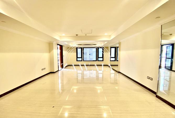 53143759 - Property Image 3