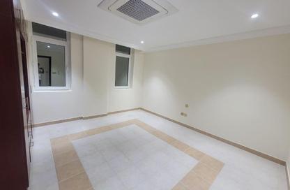 Apartment - 3 Bedrooms - 3 Bathrooms for rent in Najma street - Old Airport Road - Doha