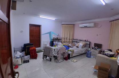 Apartment - Studio - 1 Bathroom for rent in Al Dafna - Al Dafna - Doha