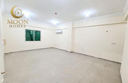 شقة - 3 - 2 للايجار في منتزه 7 - المنتزه - الدوحة شقة - 3 - 2 للايجار في منتزه 7 - المنتزه - الدوحة