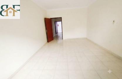 Apartment - 2 Bedrooms - 1 Bathroom for rent in Umm Ghwailina Comm - Umm Ghuwalina - Umm Ghuwailina - Doha Apartment - 2 Bedrooms - 1 Bathroom for rent in Umm Ghwailina Comm - Umm Ghuwalina - Umm Ghuwailina - Doha