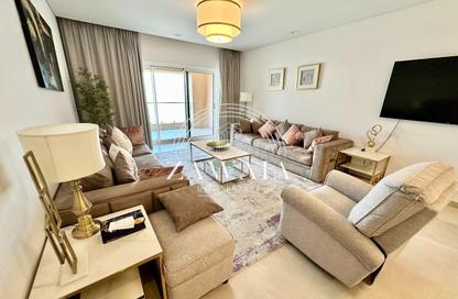 Apartment - 1 Bedroom - 2 Bathrooms for sale in Viva West - Viva Bahriyah - The Pearl Island - Doha