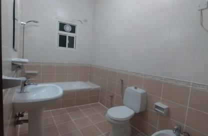 Apartment - 3 Bedrooms - 3 Bathrooms for rent in Anas Street - Fereej Bin Mahmoud North - Fereej Bin Mahmoud - Doha