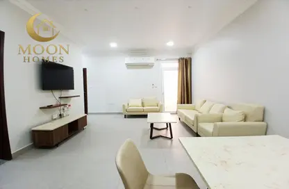 Apartment - 2 Bedrooms - 2 Bathrooms for rent in Al Muntazah Street - Al Muntazah - Doha