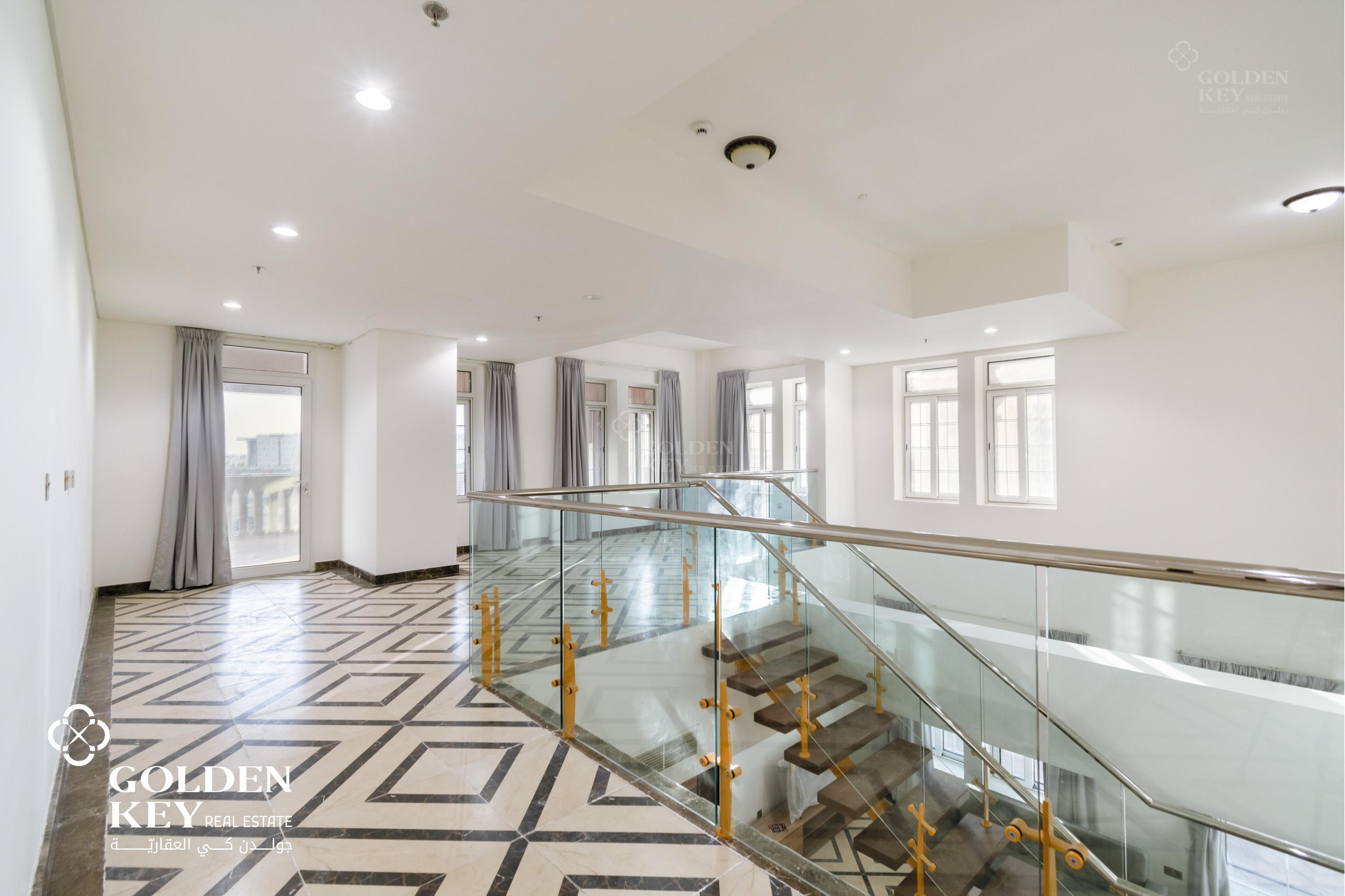 Spacious Layout | Furnished 3BR Duplex in Foxhills