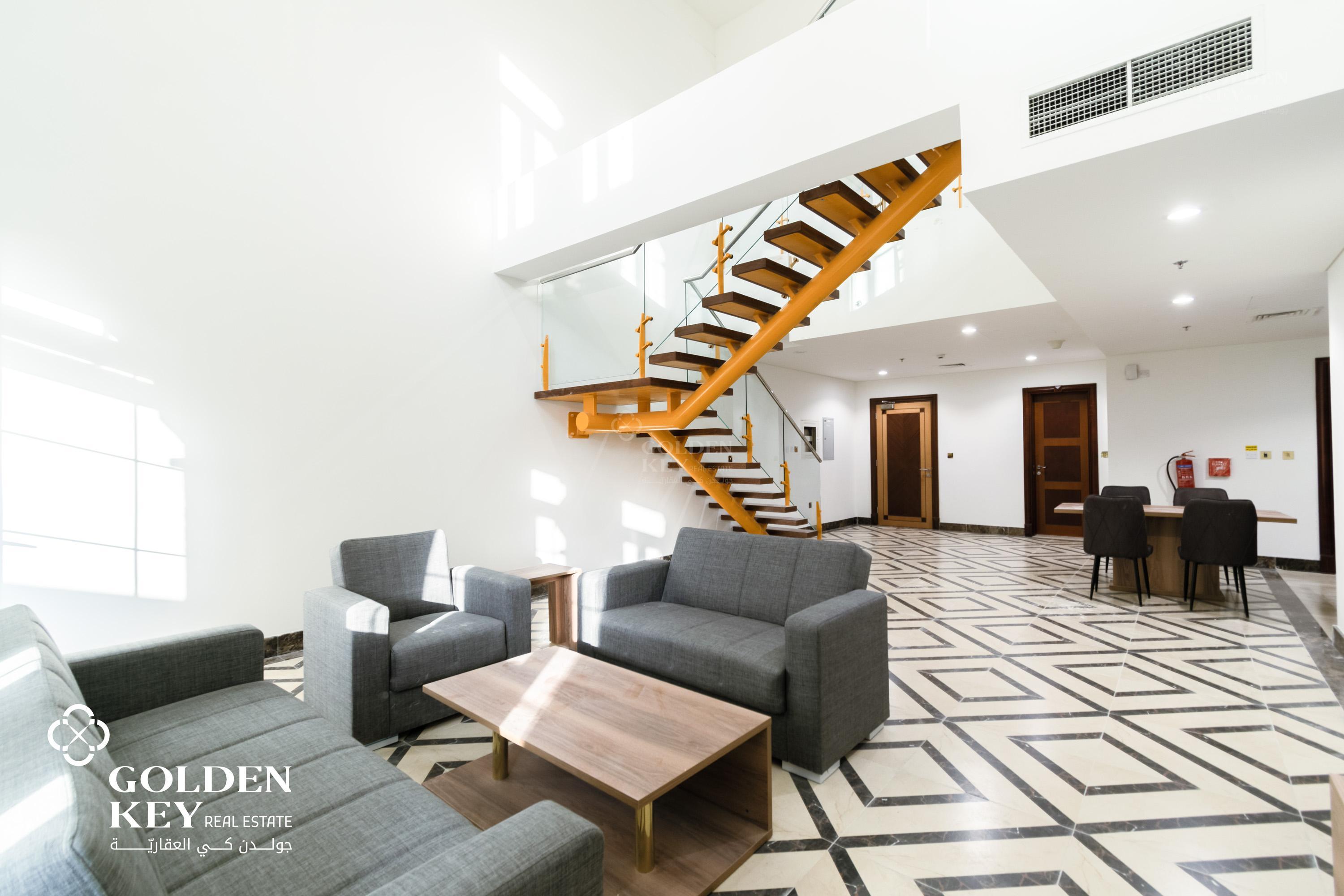 Spacious Layout | Furnished 3BR Duplex in Foxhills