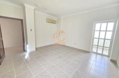 Apartment - 3 Bedrooms - 3 Bathrooms for rent in Anas Street - Fereej Bin Mahmoud North - Fereej Bin Mahmoud - Doha