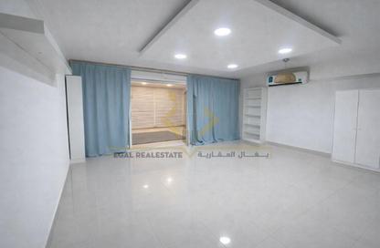 Apartment - Studio - 1 Bathroom for rent in Al Dafna - Al Dafna - Doha