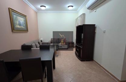 Apartment - 2 Bedrooms - 2 Bathrooms for rent in Ain Khaled Villas - Ain Khaled - Doha