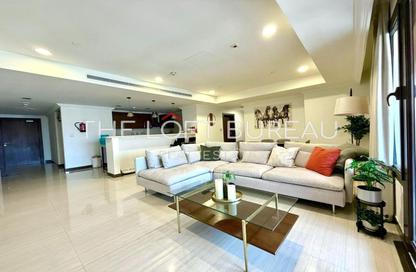 Apartment - 2 Bedrooms - 3 Bathrooms for rent in West Porto Drive - Porto Arabia - The Pearl Island - Doha