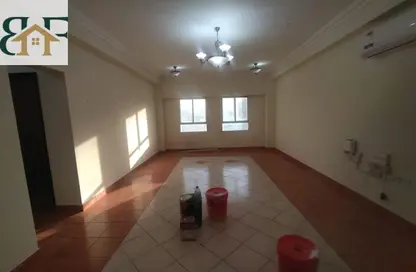 Apartment - 2 Bedrooms - 2 Bathrooms for rent in Umm Ghwailina Comm - Umm Ghuwalina - Umm Ghuwailina - Doha
