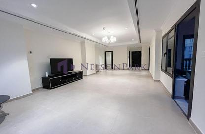 Apartment - 1 Bedroom - 2 Bathrooms for rent in Tower 3 - Porto Arabia - The Pearl Island - Doha