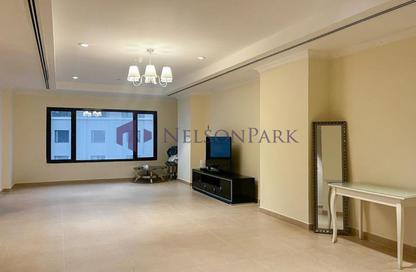 Apartment - 1 Bedroom - 2 Bathrooms for rent in Tower 3 - Porto Arabia - The Pearl Island - Doha