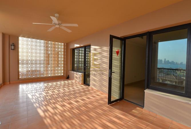 982854 - Property Image 2