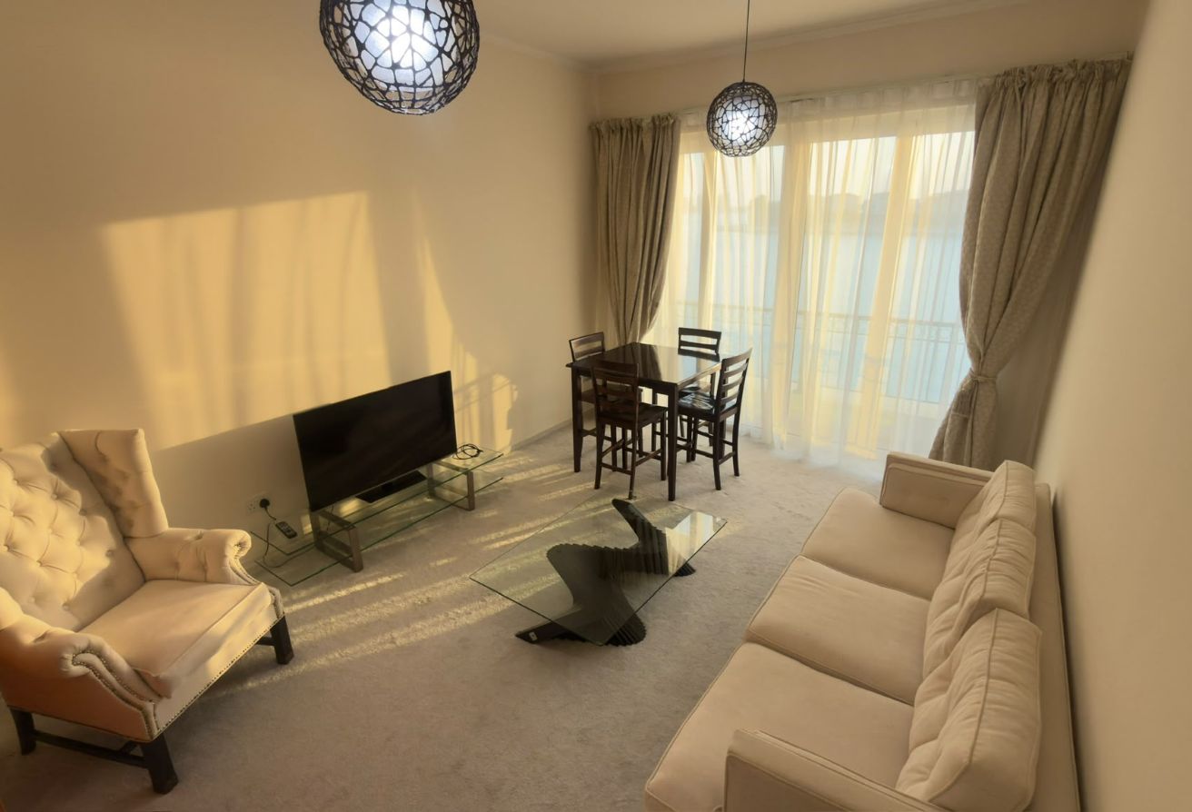 Elegant Furnished Chalet 1BHK | Full Sea View 6800 thumbnail 2