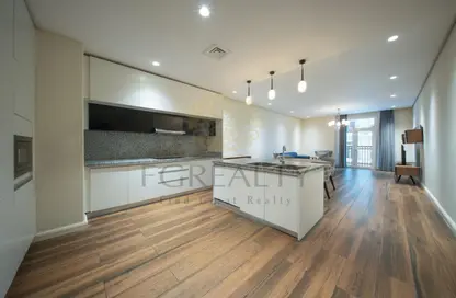 Apartment - 2 Bedrooms - 3 Bathrooms for sale in Floresta Gardens - Floresta Gardens - The Pearl Island - Doha Apartment - 2 Bedrooms - 3 Bathrooms for sale in Floresta Gardens - Floresta Gardens - The Pearl Island - Doha